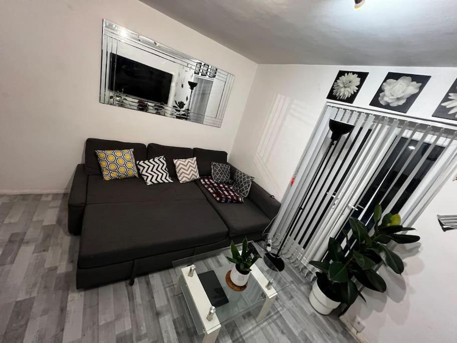 1-Bed Flat With Fast Wi-Fi In Prime Location 15Mins From Central Londres Exterior foto